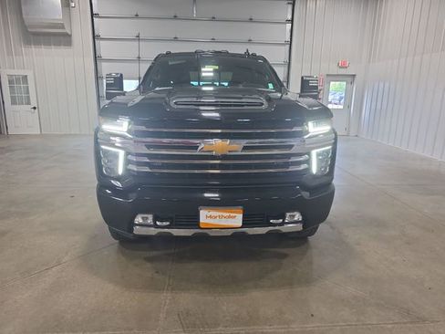 Used 2023 Chevrolet Silverado 3500 High Country w/ Z71 Off-Road Package AWD/4WD image 3