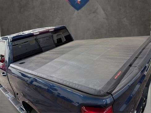 Used 2019 Chevrolet Silverado 1500 LT w/ Texas Edition image 17