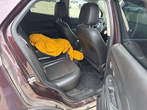 Used 2018 Buick Encore Preferred image 6