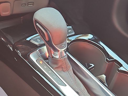 New 2026 Chevrolet Trax ACTIV w/ Sunroof Package FWD image 19