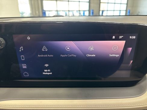 Used 2024 Buick Encore GX Avenir w/ Avenir Convenience Package image 16