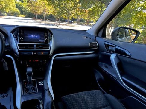 Used 2020 Mitsubishi Eclipse Cross ES image 35