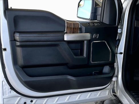 Used 2019 Ford F150 Lariat AWD/4WD image 21