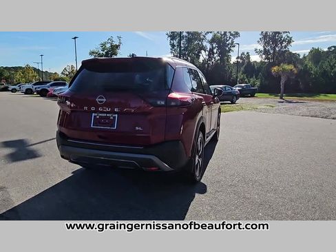 Used 2023 Nissan Rogue SL w/ SL Premium Package image 29