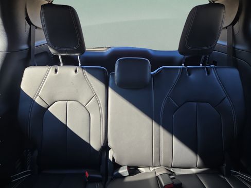 New 2026 Chrysler Voyager LX FWD image 38