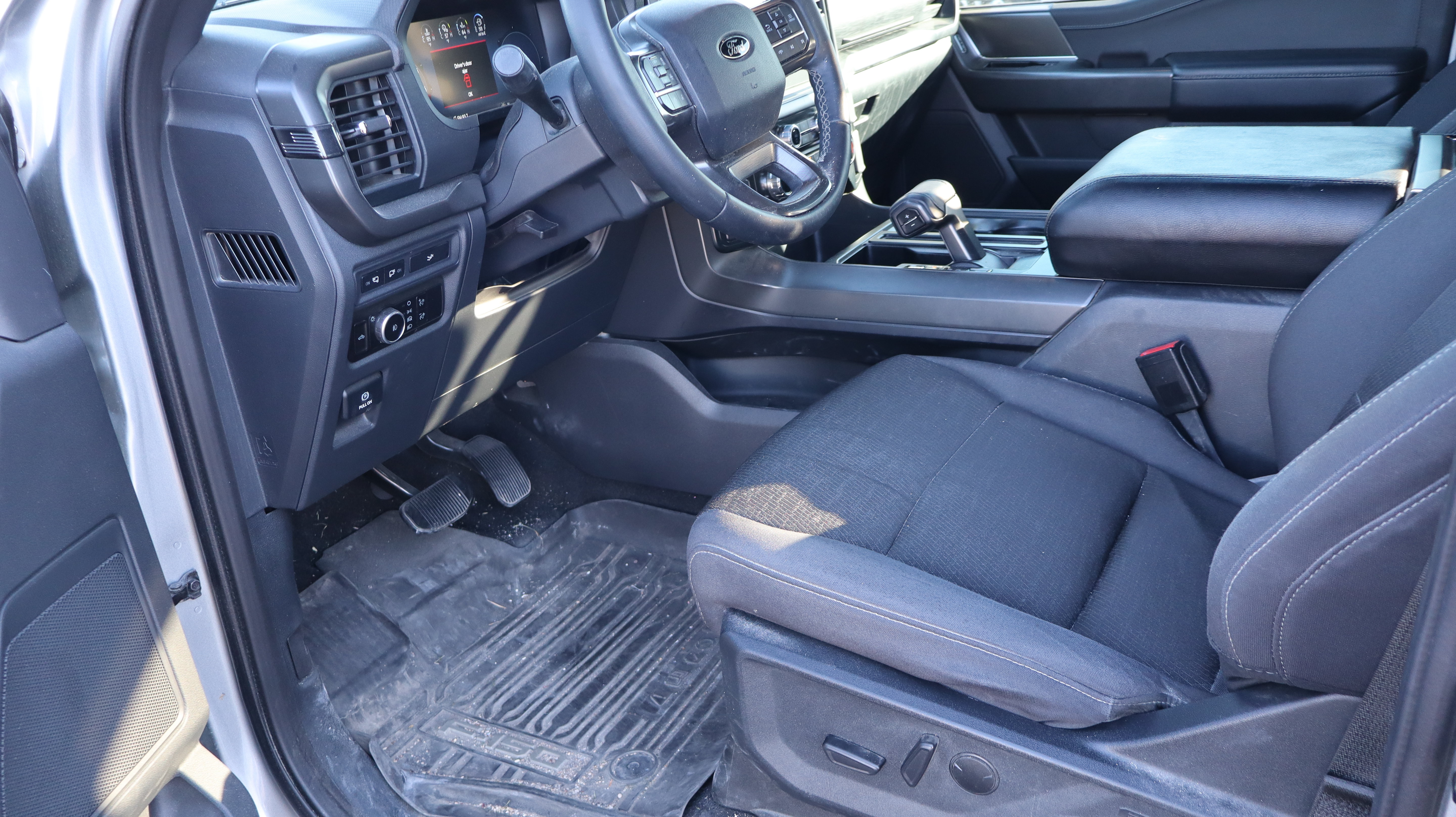 Used 2024 Ford F150 XLT w/ Equipment Group 302A MID AWD/4WD image 7