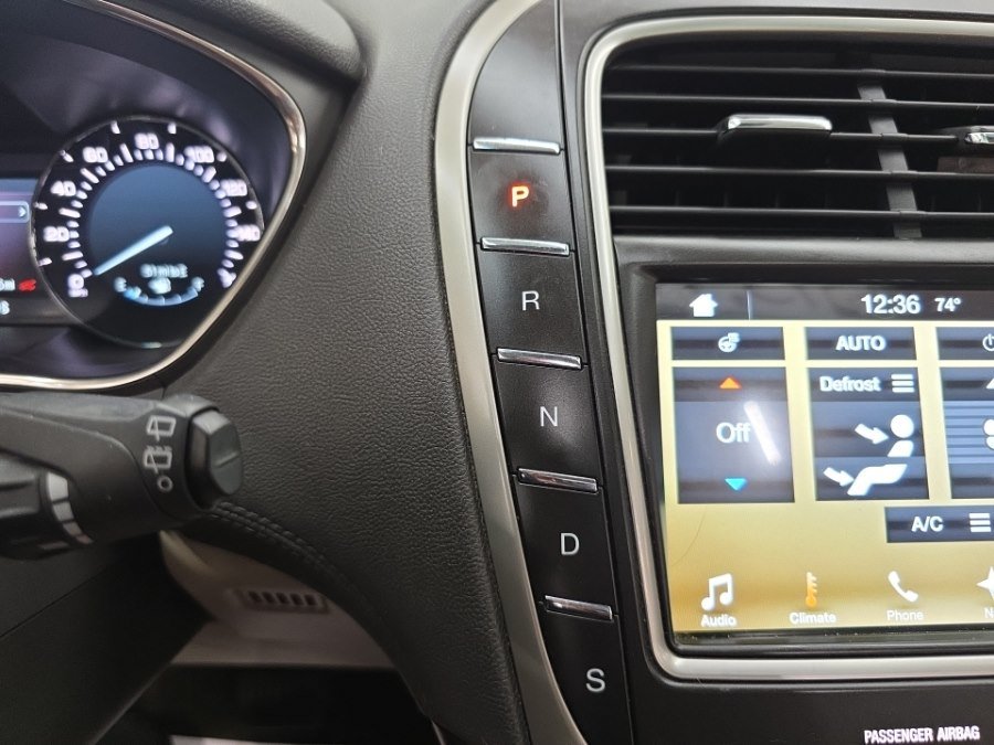 Used 2016 Lincoln MKX Reserve w/ Climate Package AWD/4WD image 22