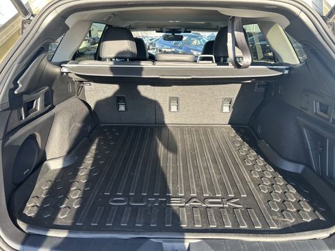 Certified 2023 Subaru Outback Limited image 29