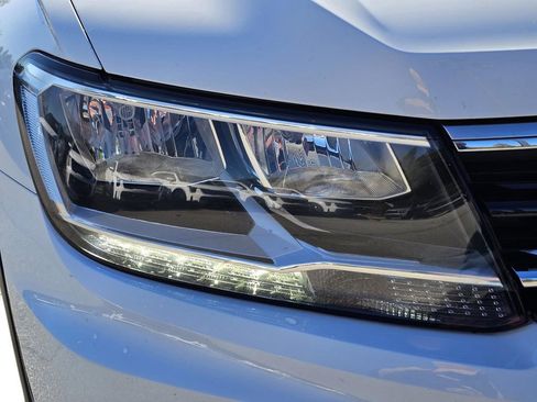 Used 2021 Volkswagen Tiguan SE R-Line image 27