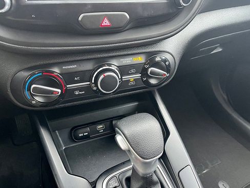 Used 2024 Kia Soul LX w/ Option Group 015 image 21