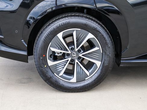 Certified 2023 Lexus RZ 450e Premium w/ Technology Package AWD/4WD image 10