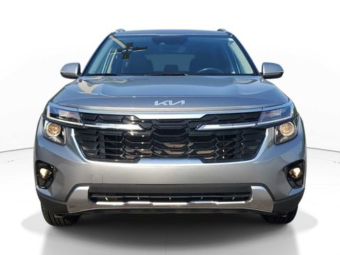 Used 2025 Kia Seltos S FWD image 2