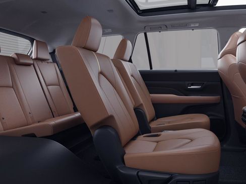 New 2026 Toyota Grand Highlander Platinum image 7