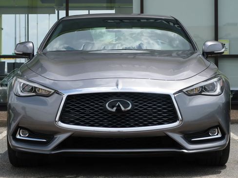 Used 2021 INFINITI Q60 3.0t Luxe w/ Essential Package RWD image 2