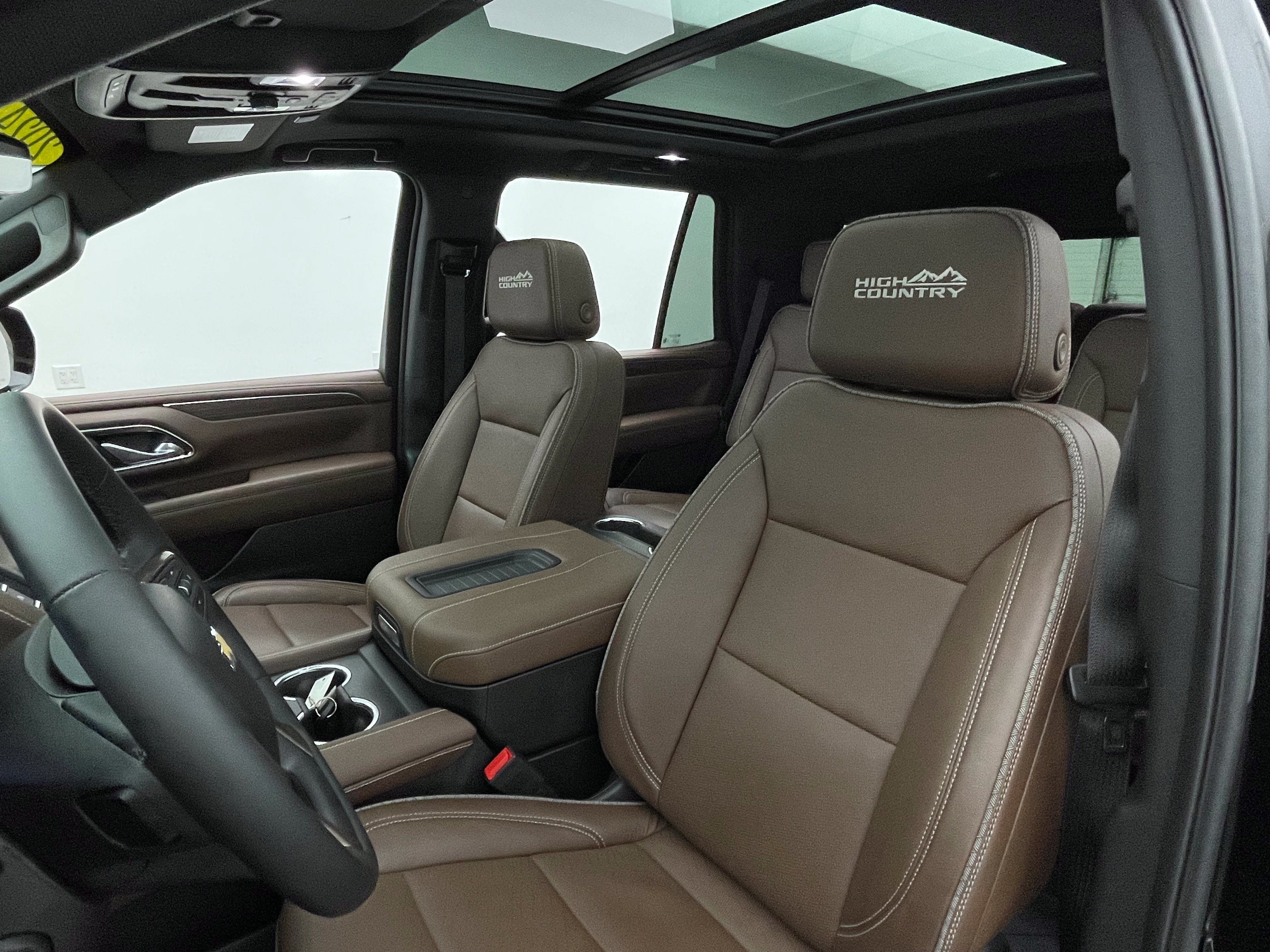 Used 2024 Chevrolet Tahoe High Country AWD/4WD image 21
