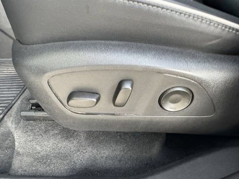 Used 2025 Buick Enclave Preferred image 20