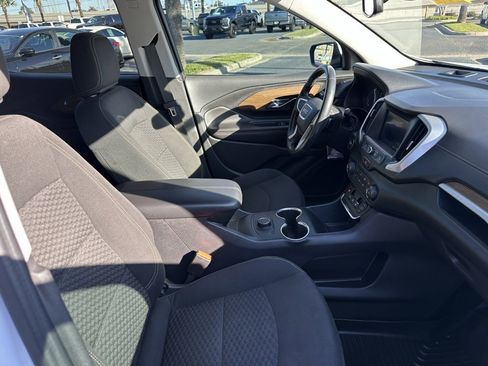 Used 2020 GMC Terrain SLE image 22