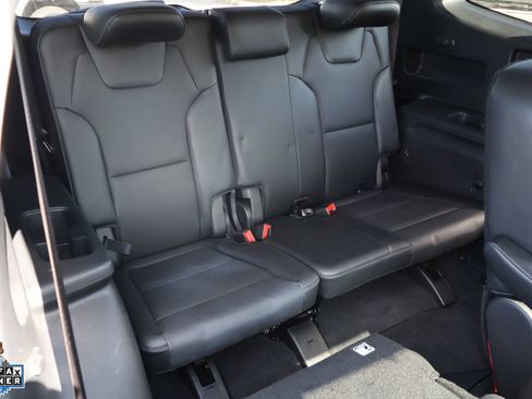 Used 2025 Kia Telluride S FWD image 28