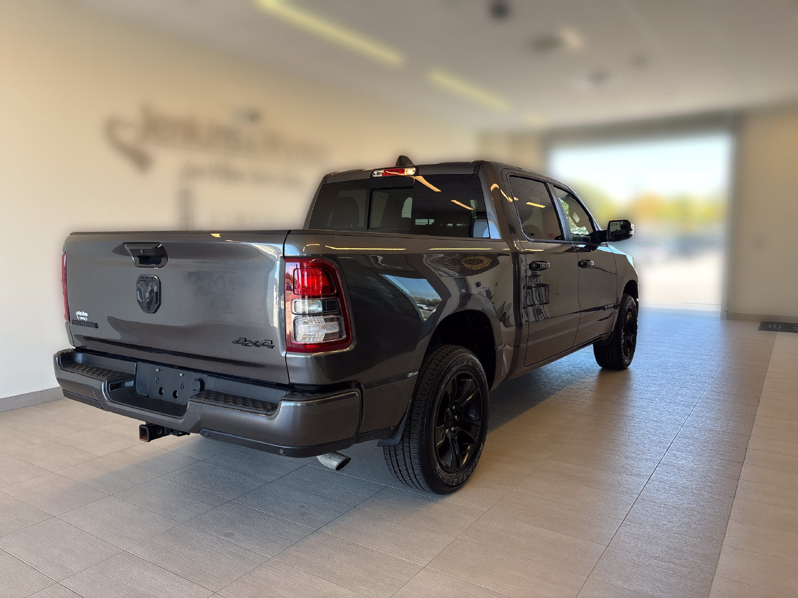 Used 2024 RAM 1500 Big Horn AWD/4WD image 2