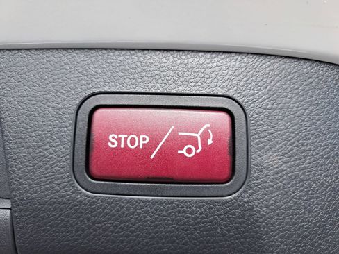 Used 2019 Mercedes-Benz GLA 250 image 13