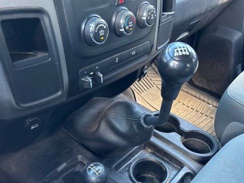 Used 2015 RAM 2500 Tradesman w/ Chrome Appearance Group AWD/4WD image 6