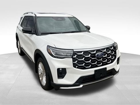 Used 2025 Ford Explorer Platinum w/ LUX Leather Package image 2