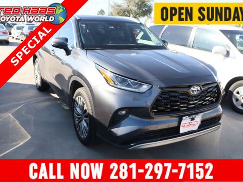 Used 2020 Toyota Highlander Limited Platinum image 1