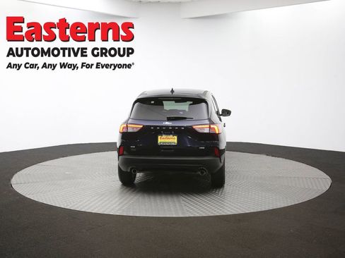 Used 2021 Ford Escape SE image 36