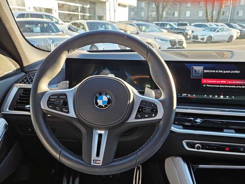 Used 2025 BMW X6 M60i image 5