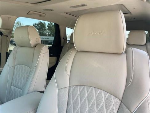Used 2023 Buick Enclave Avenir w/ Trailering Package, 5000 lbs. image 18