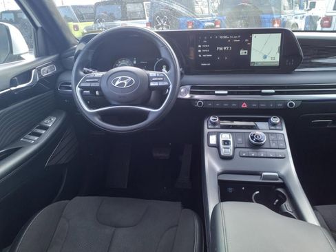 Used 2024 Hyundai Palisade Calligraphy image 10