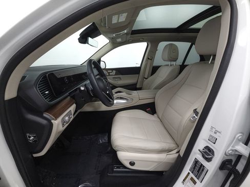 Used 2025 Mercedes-Benz GLE 450e 4MATIC image 8