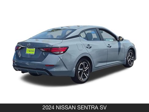 Used 2024 Nissan Sentra SV FWD image 9