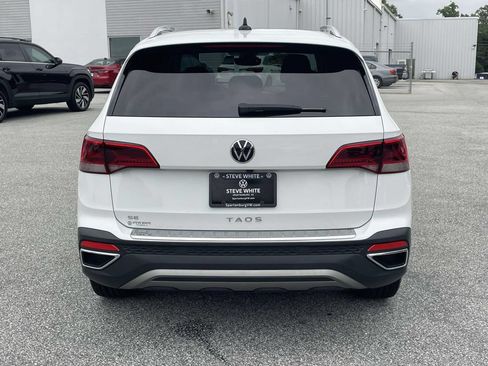 Certified 2023 Volkswagen Taos SE FWD image 6