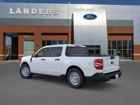 New 2025 Ford Maverick XL image 4