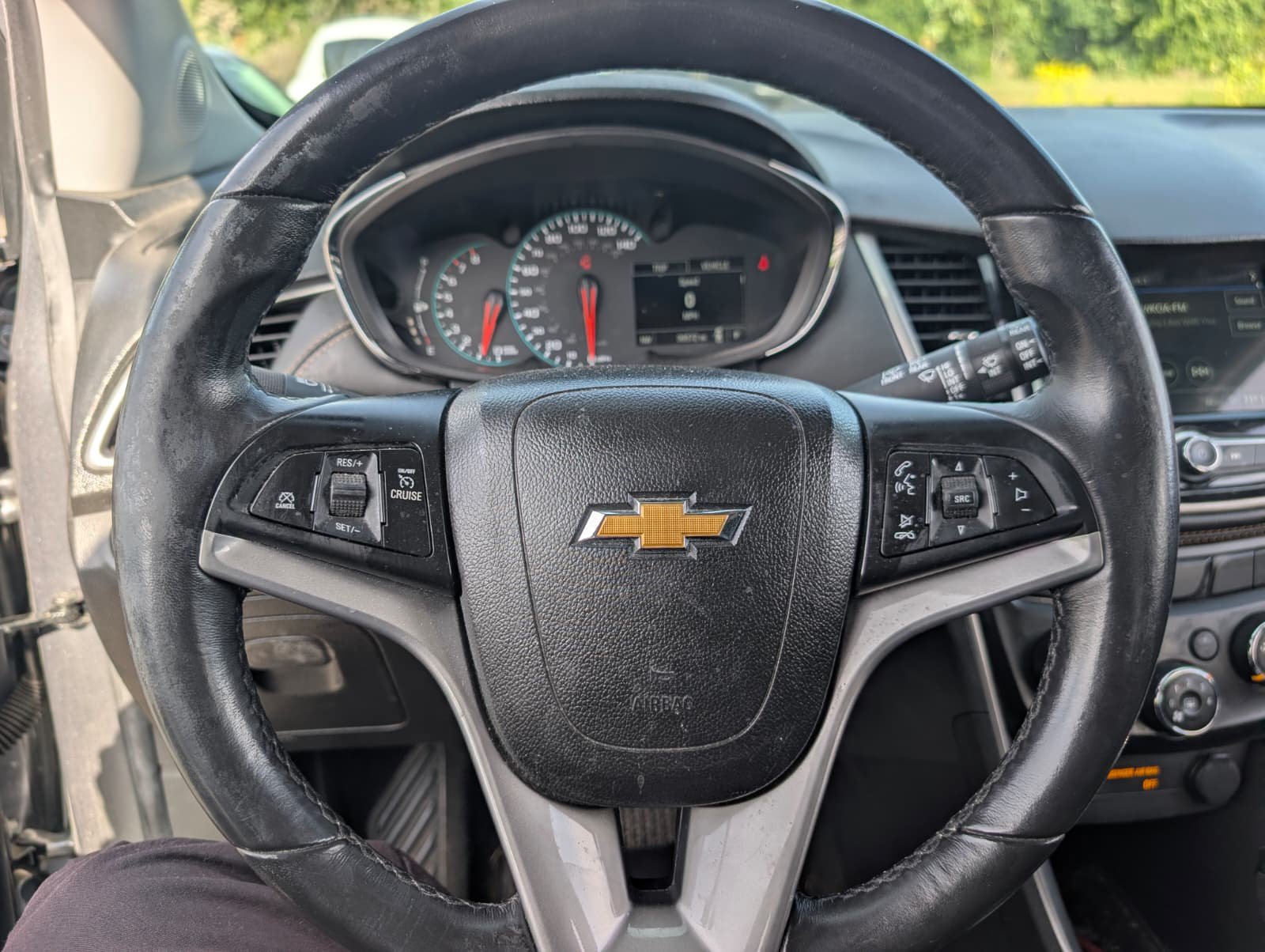 Used 2019 Chevrolet Trax LT w/ LT Convenience Package AWD/4WD image 43