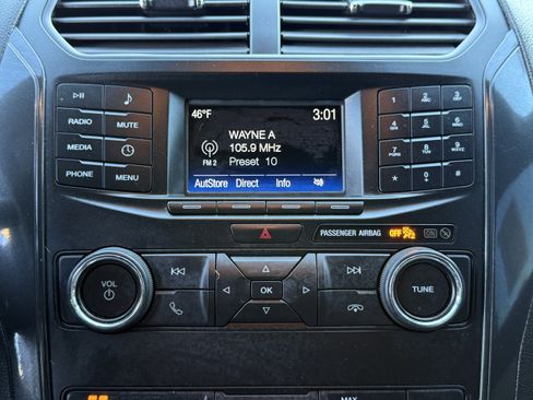 Used 2019 Ford Explorer FWD image 23