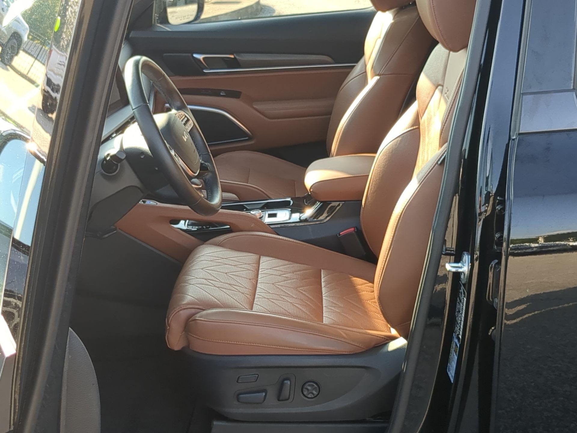 Certified 2023 Kia Telluride SX Prestige X-Line AWD/4WD image 11