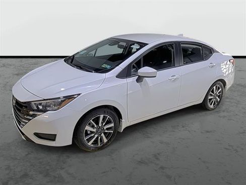Used 2025 Nissan Versa SV w/ Trunk Package FWD image 7