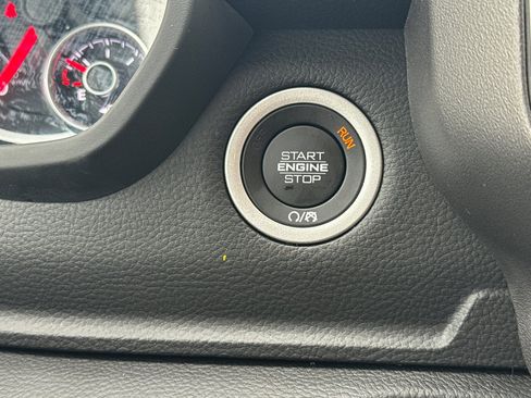 New 2026 RAM 1500 4x4 Crew Cab image 20