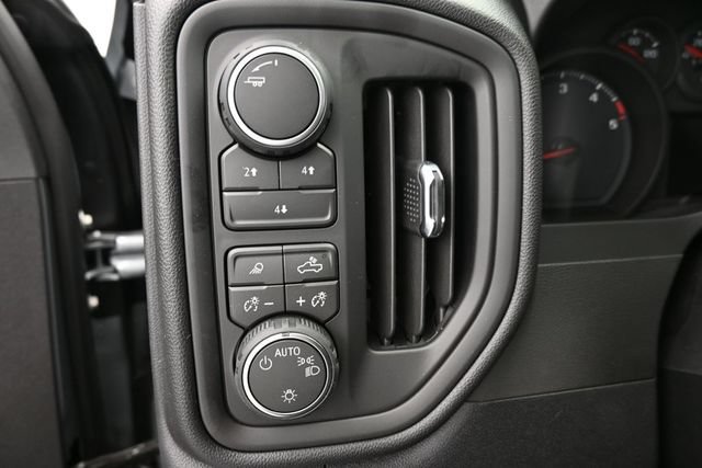 New 2026 Chevrolet Silverado 2500 Custom w/ Custom Value Package AWD/4WD image 20