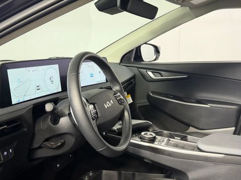 Used 2024 Kia EV6 Light RWD image 24