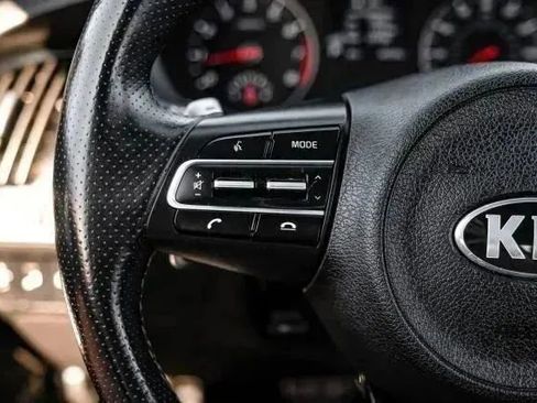 Used 2021 Kia Stinger GT-Line RWD image 18