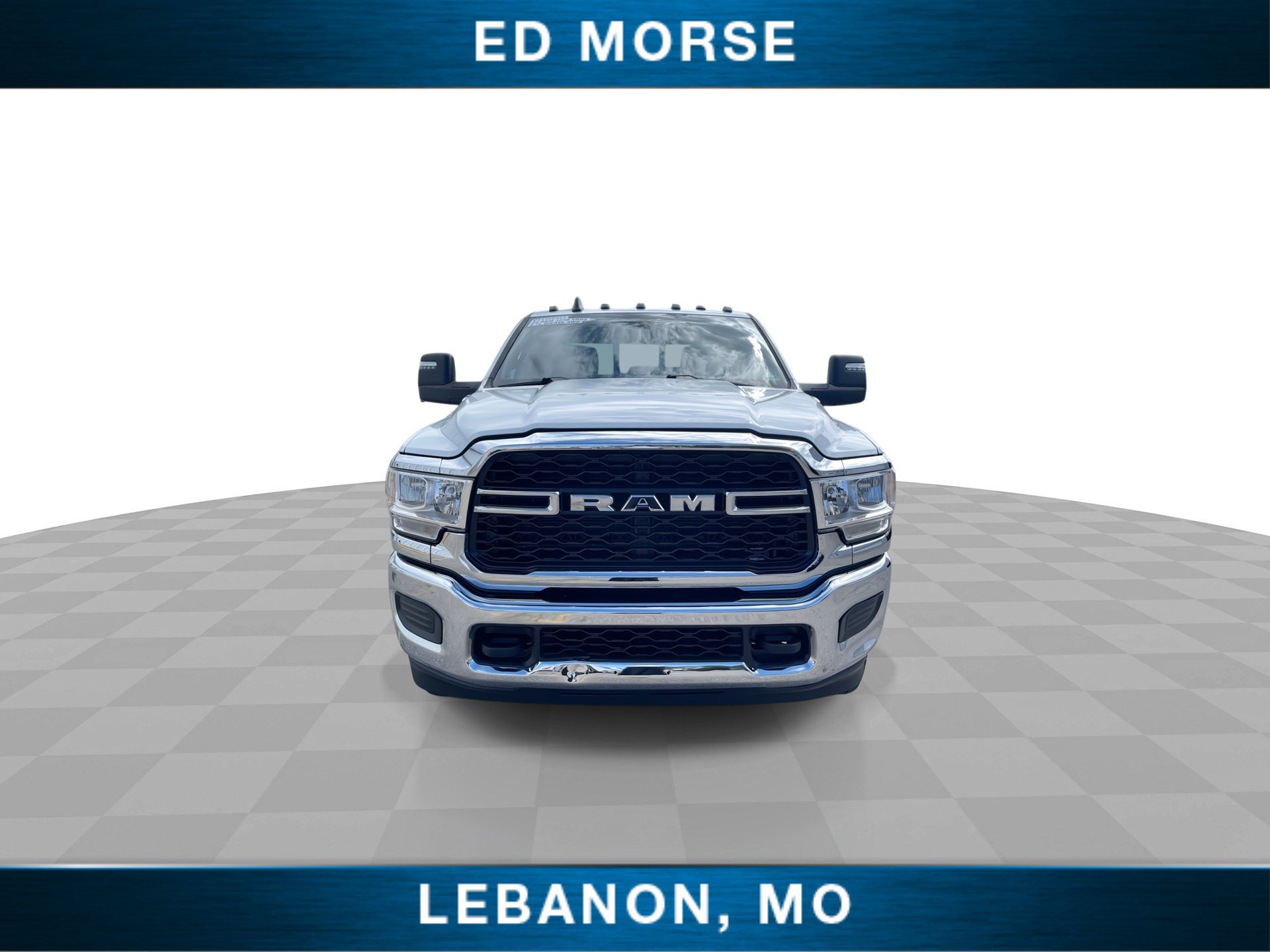 Used 2024 RAM 3500 Tradesman w/ Chrome Appearance Group AWD/4WD image 3