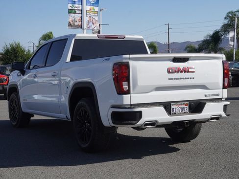 Used 2023 GMC Sierra 1500 Elevation w/ X31 Off-Road Package AWD/4WD image 3