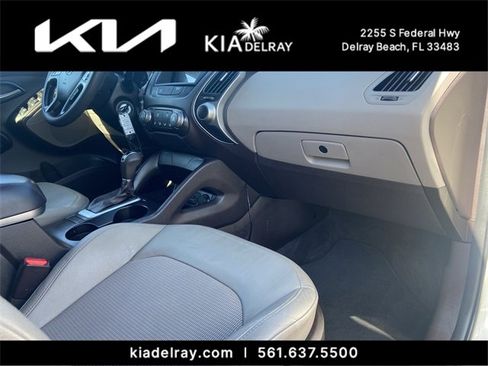 Used 2015 Hyundai Tucson GLS w/ Option Group 02 image 9