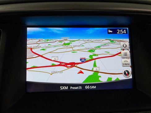 Used 2020 Nissan Pathfinder SL image 19