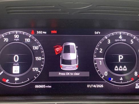 Used 2020 Land Rover Range Rover Long Wheelbase HSE image 23