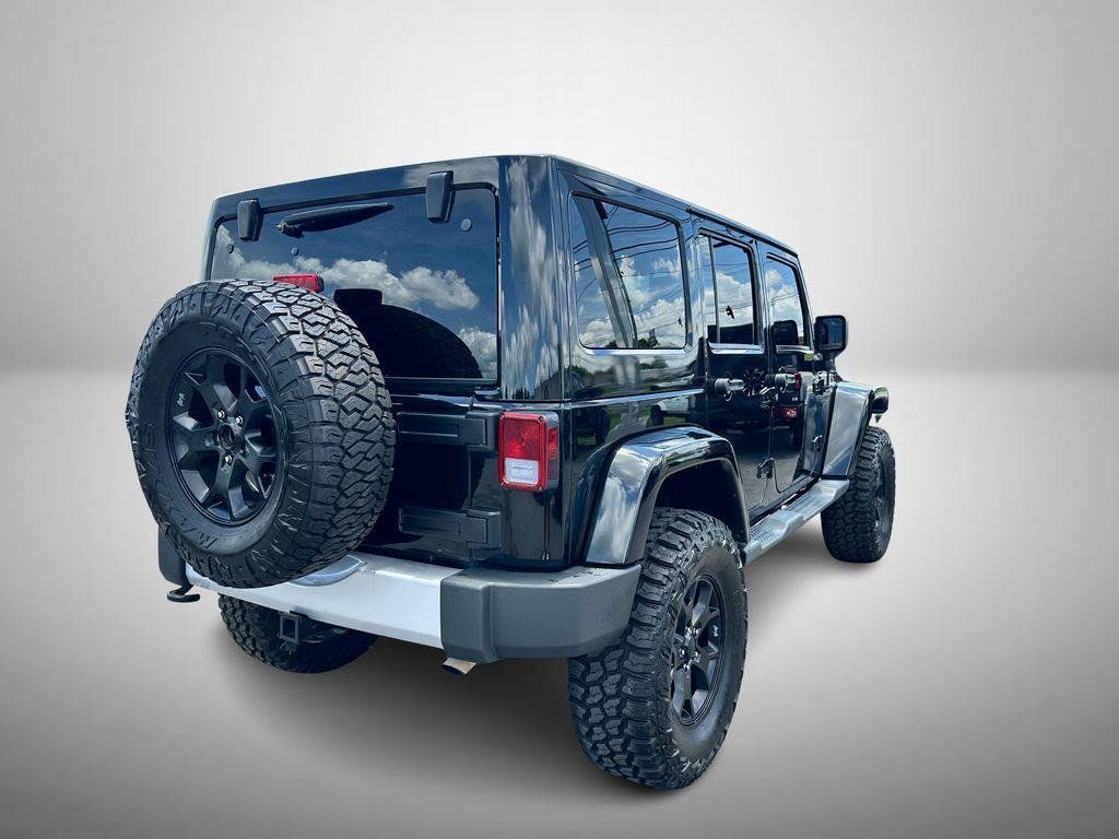 Used 2014 Jeep Wrangler Unlimited Sahara w/ Connectivity Group AWD/4WD image 4