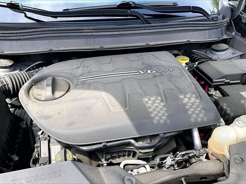 Used 2020 Jeep Cherokee Limited AWD/4WD image 32